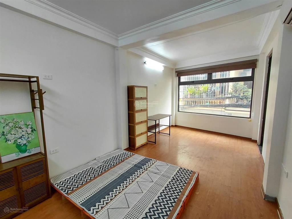 Bán mặt phố yên lạc , hai bà trưng .dt 35m2 5t mặt tiền 6m giá 15,5tỷ  0383 426 ***thu phương