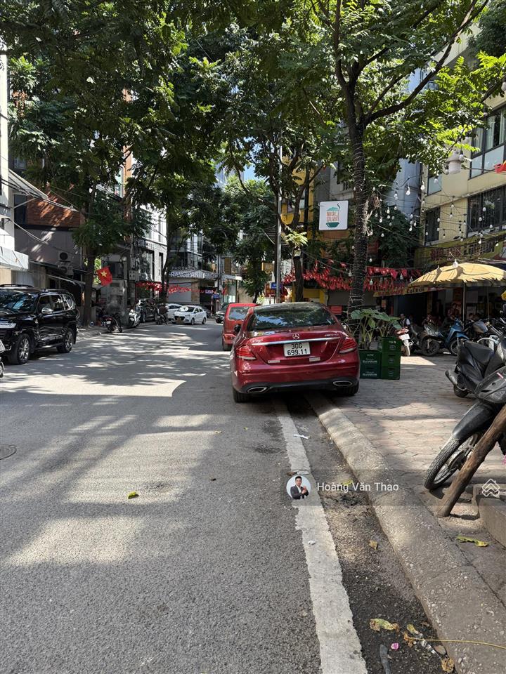 Siêu phẩm dòng tiền ba đình đội cấn tòa phân lô oto vỉa hè 300m 8t mt 8,5m doanh thu 5 tỷ/năm