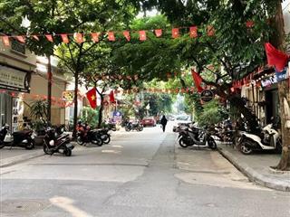 Bán nhà trần thái tông 65m xây 5tầng. oto tránh  1 nhà ra phố ở kết hợp làm văn phòng cực đẹp