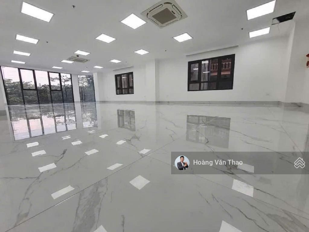 Tòa căn hộ dv 10 tầng hoàng quốc việt 85m2, mt 6,5m  51tỷ. doanh thu 2,5 tỷ/năm  ôtô dừng đỗ 24/7