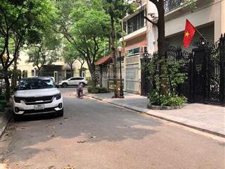 Phân lô hoàng quốc việt 102m2, mt ~ 6m ô tô vòng quanh nhà, 50m ra phố, giá tốt nhất khu vực