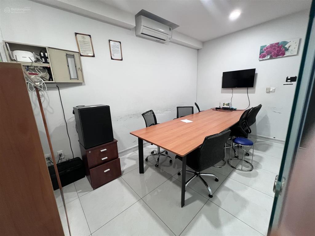 Văn phòng sạch 200m2, tân định, hẻm 6m