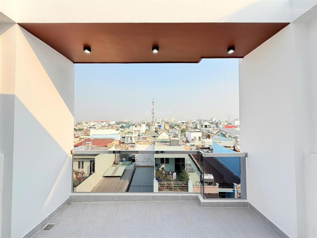 Diện tích siêu khùng (4m x 22m)  vừa ở + làm nghề  đường thông 7m  có ô chừa thang máy 450 kg