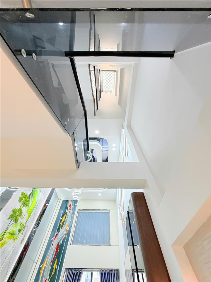 Nhà diện tích lớn (4m x 18m)  có ô chờ thang máy  đường nhựa 7m  dãy nhà đồng bộ  kdc an ninh