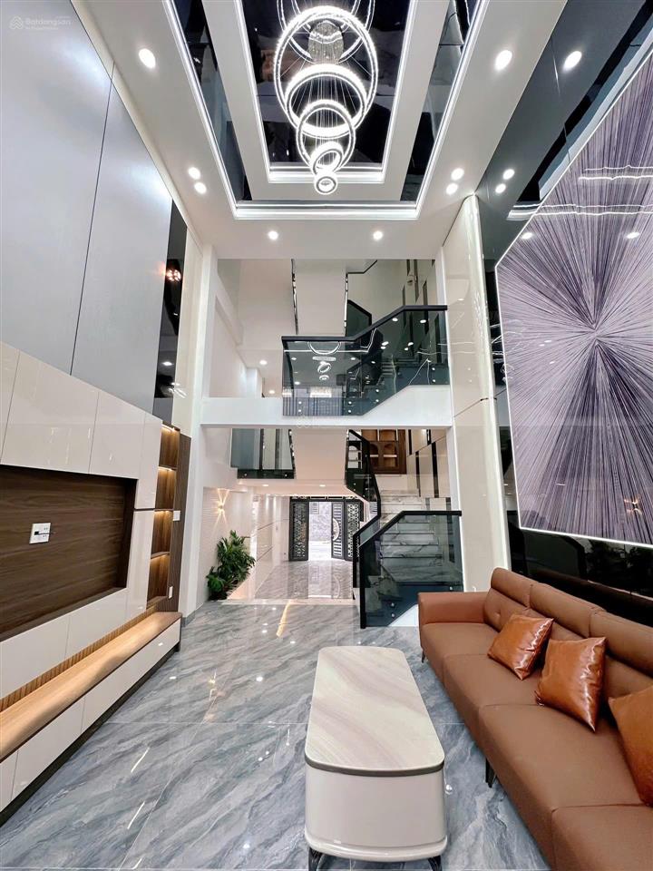 Nhà phố có sân vườn cực chill  4m x 20m  đường nhựa 8m thông bàn cờ  kdc an ninh, dân trí cao