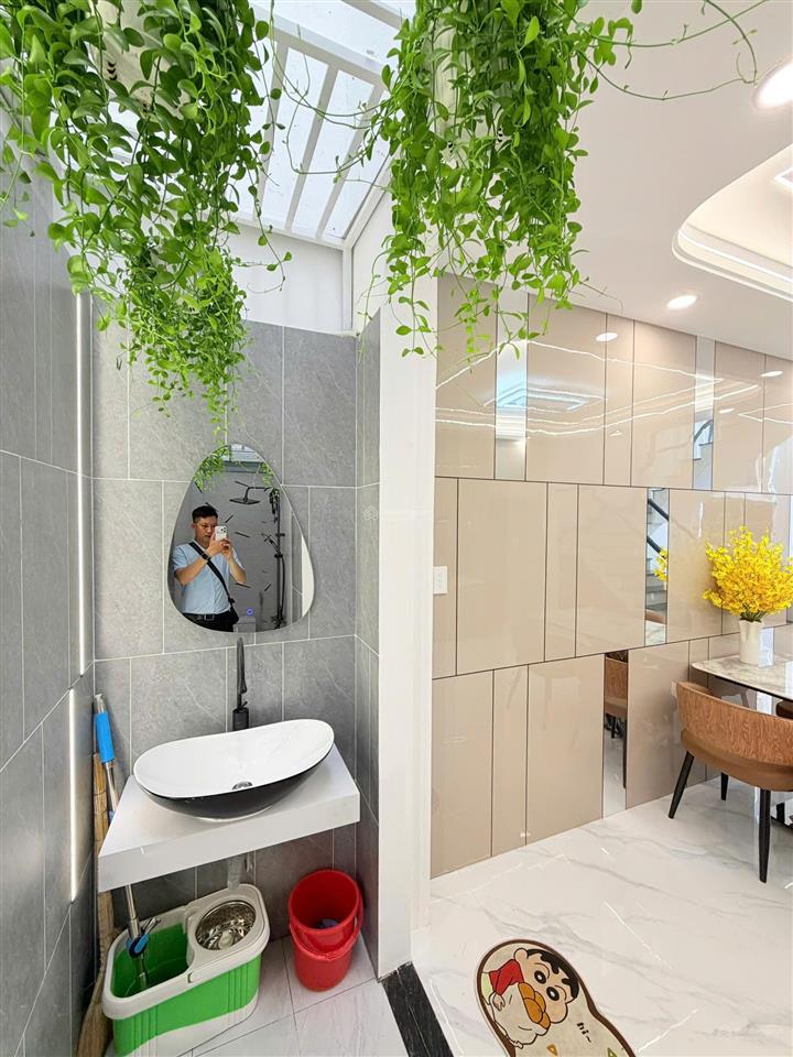Cách mặt tiền hương lộ 2 đúng 10 bước chân  nhà hiện đại full nội thất  vị trí trung tâm