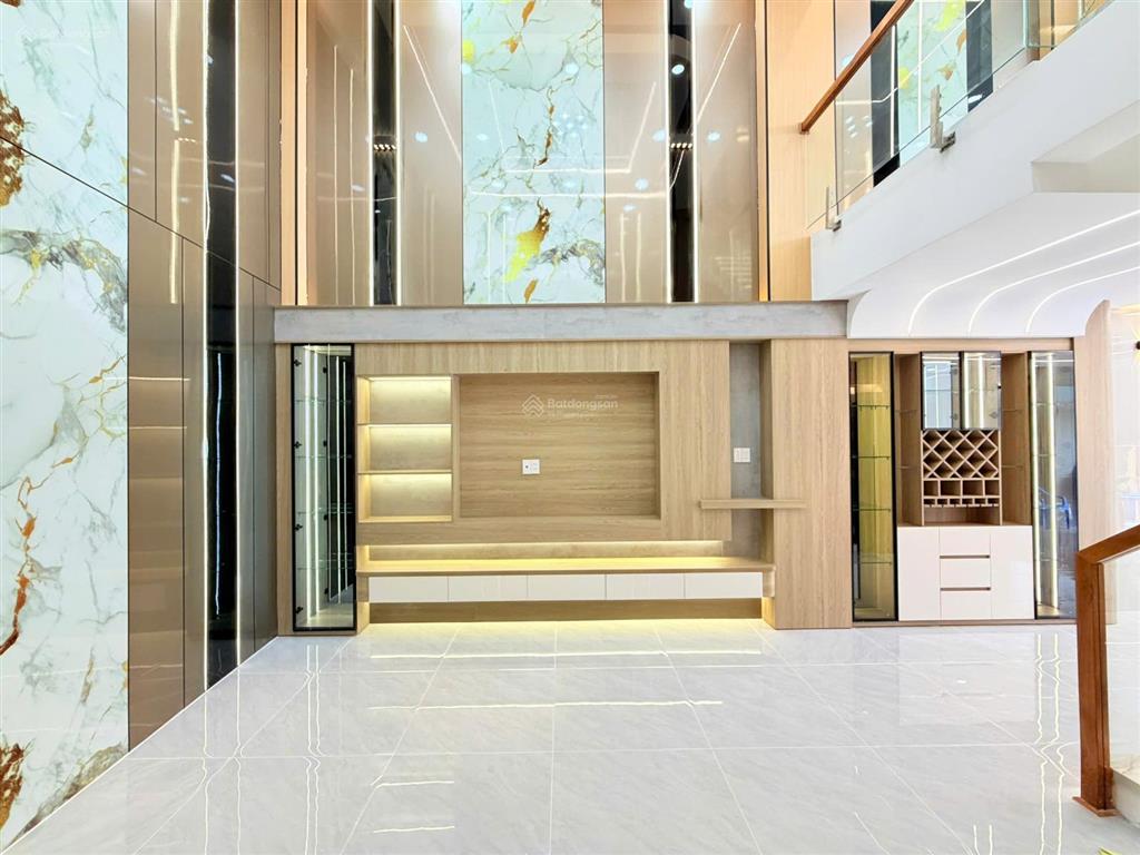 Nhà xây mới đường tân kỳ tân quý cách aeon tân phú 3 phút di chuyển  4,5m x 13m  ngay trung tâm
