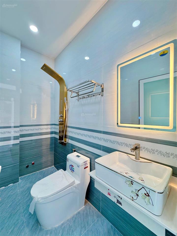 Giáp q.tân phú  cách nguyễn sơn, lê thúc hoạch tầm 300m  full nội thất  54m2  đường oto đậu cửa