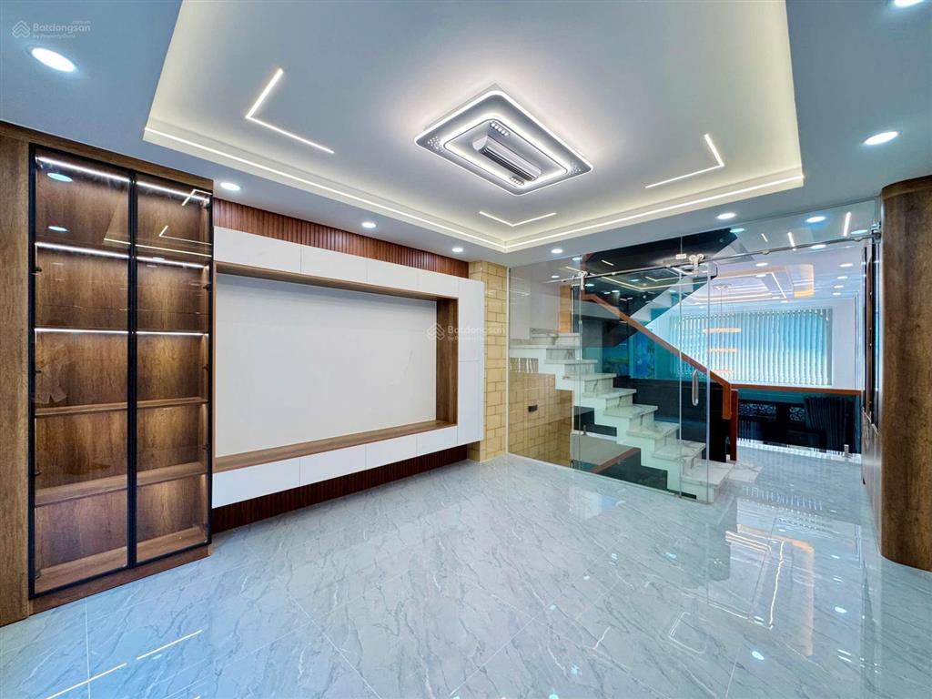 Giáp q.tân phú  cách nguyễn sơn, lê thúc hoạch tầm 300m  full nội thất  54m2  đường oto đậu cửa