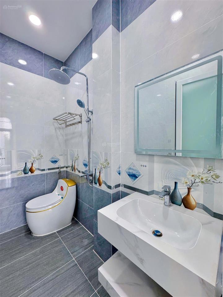 Nhà phố xây mới  cuối đ. tân kỳ tân quý  đường trước nhà 12m  đồng bộ, cao tầng (điện, nước âm)
