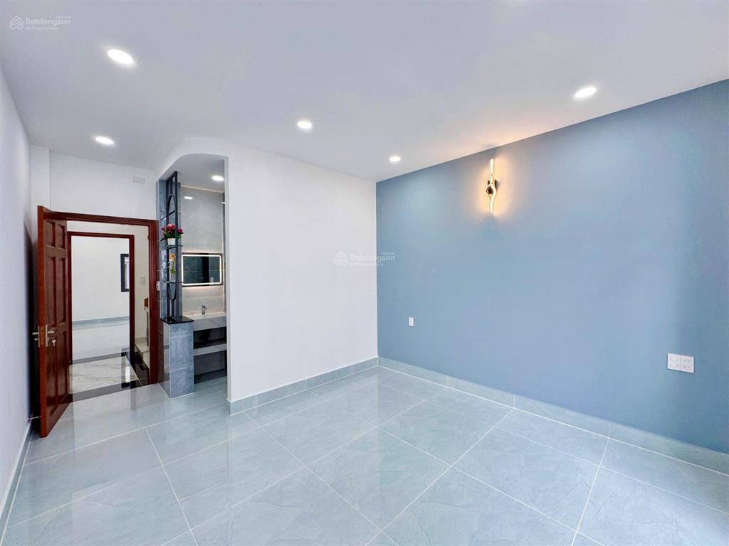 Hiếm có  căn nhà phố khu đồng bộ cách tttm aeon tân phú 500m di chuyển  4m x 14m  đường nhựa 7m