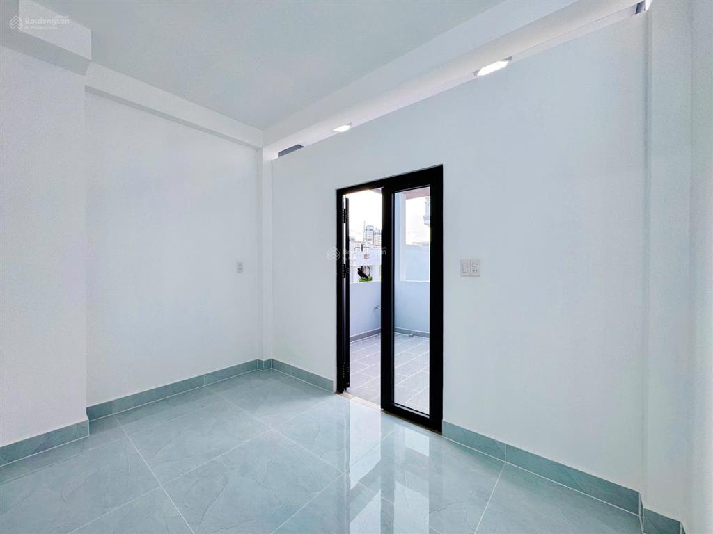 Hiếm có  căn nhà phố khu đồng bộ cách tttm aeon tân phú 500m di chuyển  4m x 14m  đường nhựa 7m