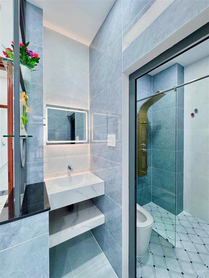 Hiếm có  căn nhà phố khu đồng bộ cách tttm aeon tân phú 500m di chuyển  4m x 14m  đường nhựa 7m