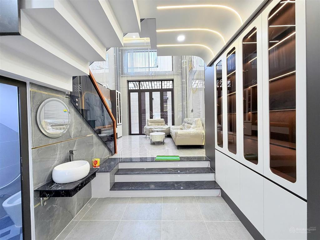 Nhà xây mới đường hương lộ 2 giáp ngã tư bốn xã (đoạn 2 chiều)  đường trước nhà 7m thông  56m2