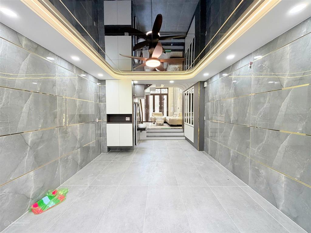 Nhà xây mới đường hương lộ 2 giáp ngã tư bốn xã (đoạn 2 chiều)  đường trước nhà 7m thông  56m2