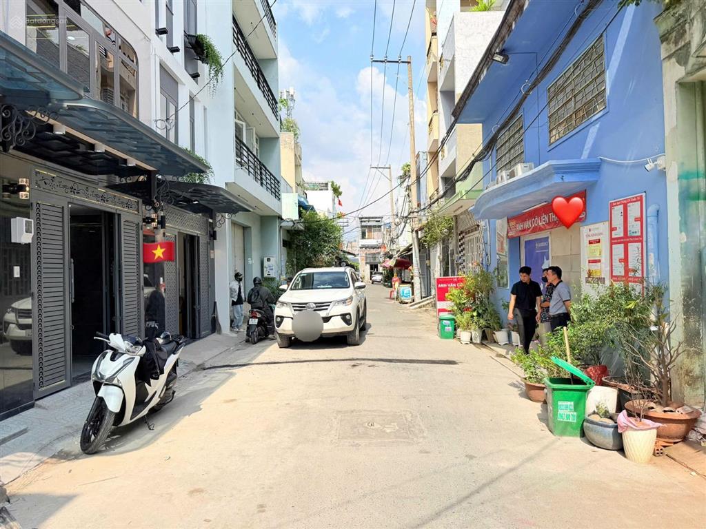 Nhà xây mới đường hương lộ 2 giáp ngã tư bốn xã (đoạn 2 chiều)  đường trước nhà 7m thông  56m2