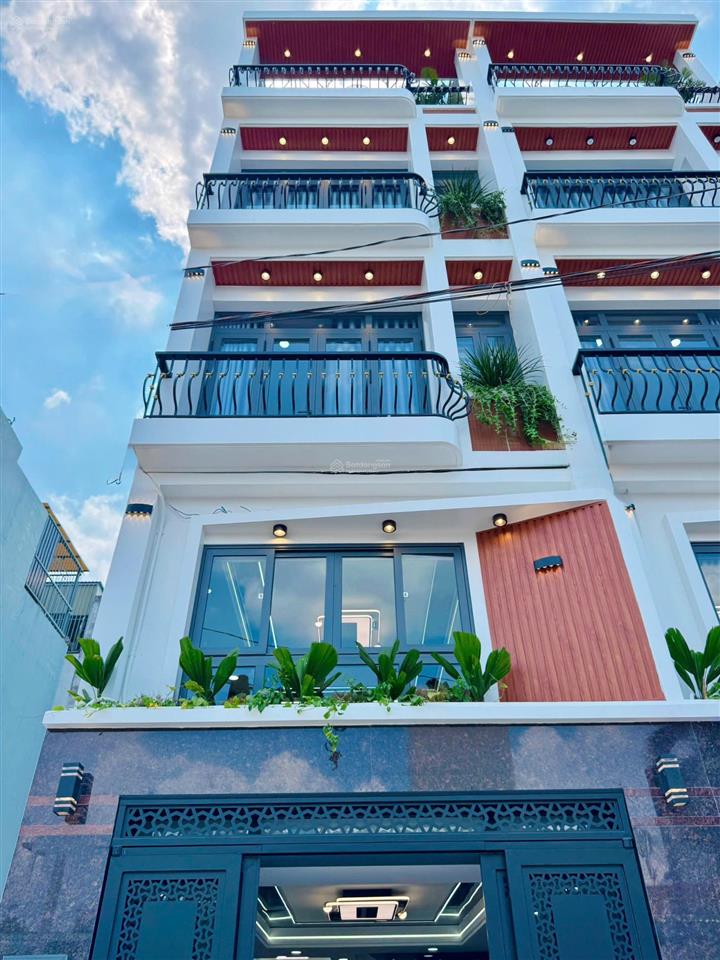Nhà đẹp, có thang máy 450kg  full nội thất  4m x 16m  đường rộng 8m  ngay chợ gò xoài, tktq