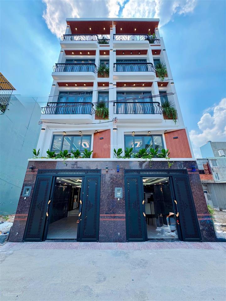 Nhà đẹp, có thang máy 450kg  full nội thất  4m x 16m  đường rộng 8m  ngay chợ gò xoài, tktq
