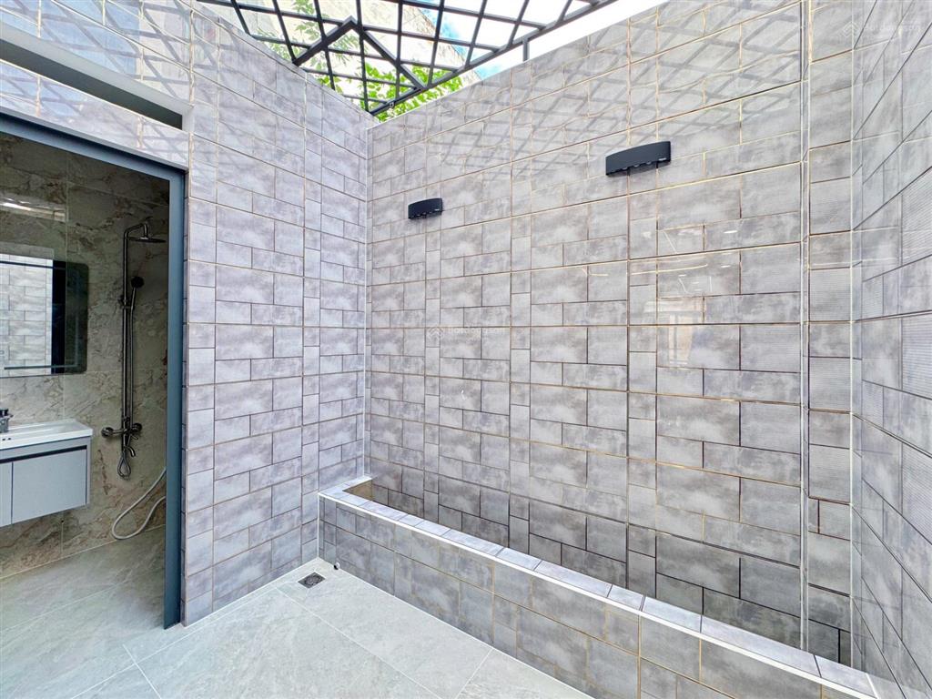 Vị trí mở văn phòng đại diện, spa, kdc đồng bộ, an ninh  4m x 18m  đường 8m thông  full nội thất