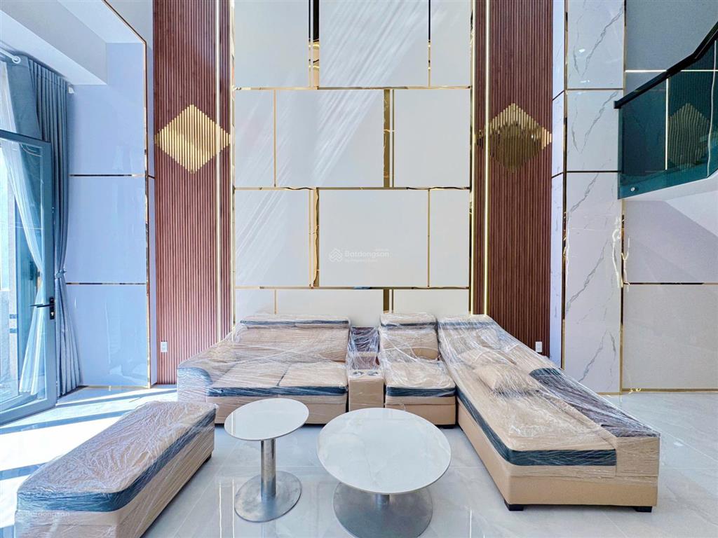 Vị trí mở văn phòng đại diện, spa, kdc đồng bộ, an ninh  4m x 18m  đường 8m thông  full nội thất