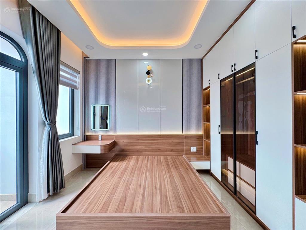 Vị trí mở văn phòng đại diện, spa, kdc đồng bộ, an ninh  4m x 18m  đường 8m thông  full nội thất