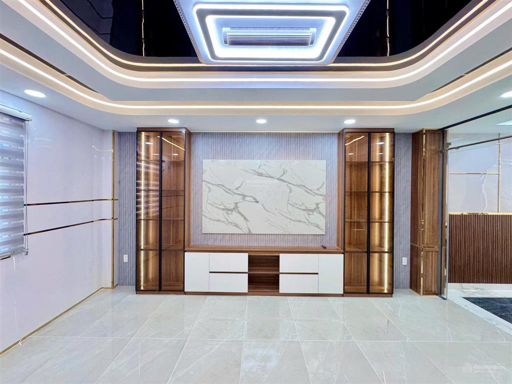 Vị trí mở văn phòng đại diện, spa, kdc đồng bộ, an ninh  4m x 18m  đường 8m thông  full nội thất