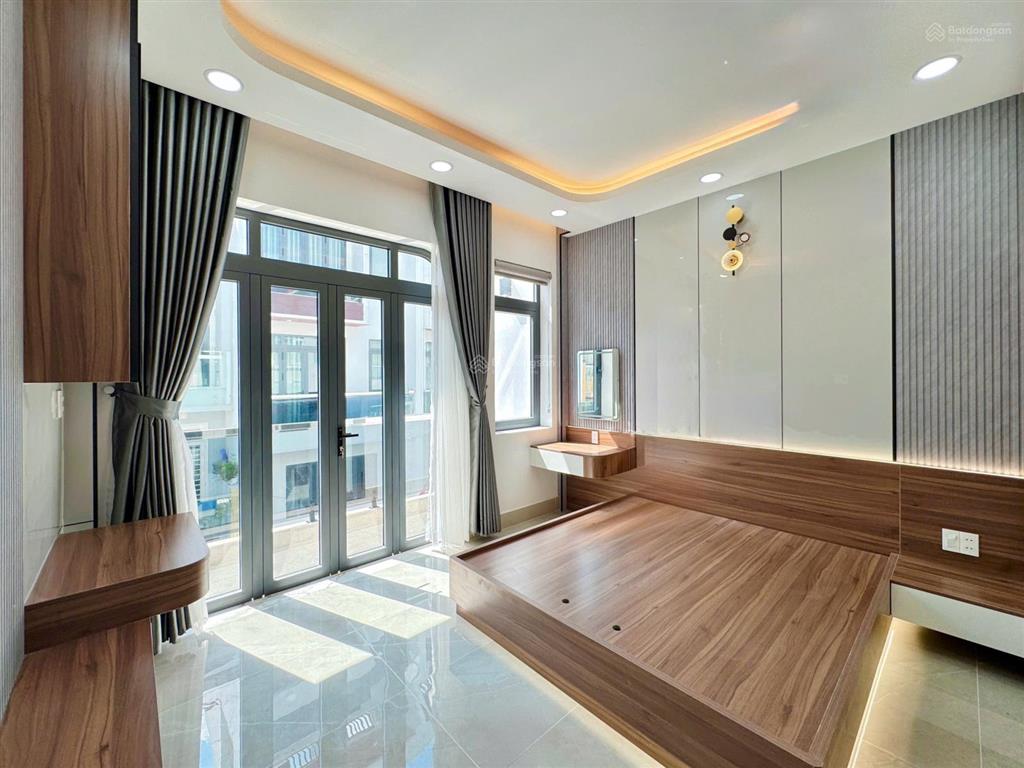 Vị trí mở văn phòng đại diện, spa, kdc đồng bộ, an ninh  4m x 18m  đường 8m thông  full nội thất