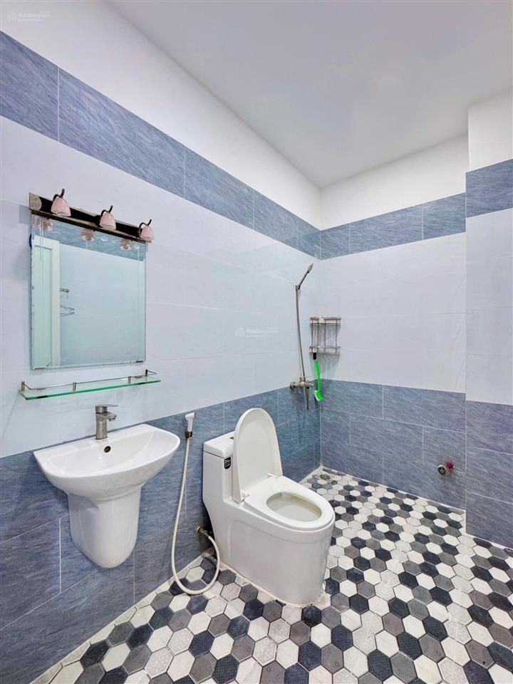 Bán nhà riêng tại liên khu 45, 64m2, giá tốt, view đẹp, 4m x 16m  vị trí đường thông