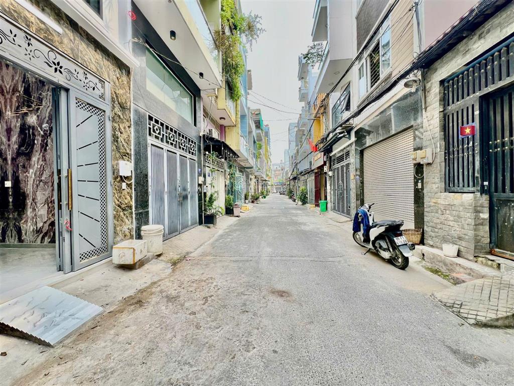 Bán nhà riêng tại lê văn quới, 50m2, giá cực chất, đường trước nhà 7m  cách mặt tiền lvq 50m