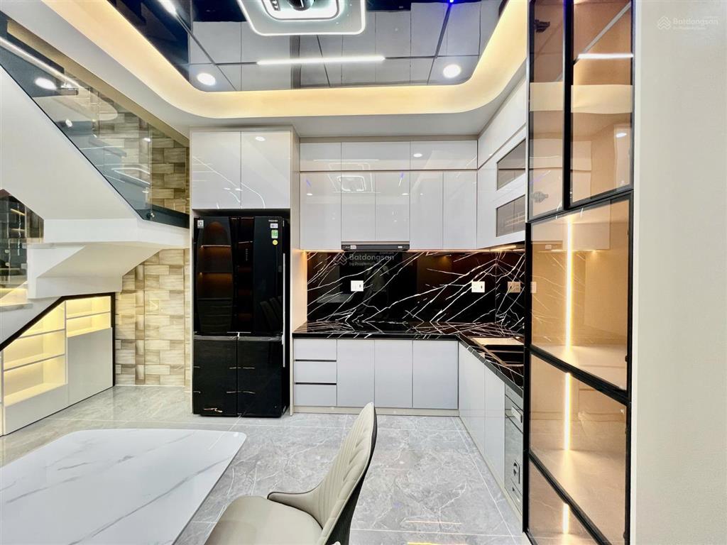 Bán nhà riêng tại lê văn quới, 50m2, giá cực chất, đường trước nhà 7m  cách mặt tiền lvq 50m