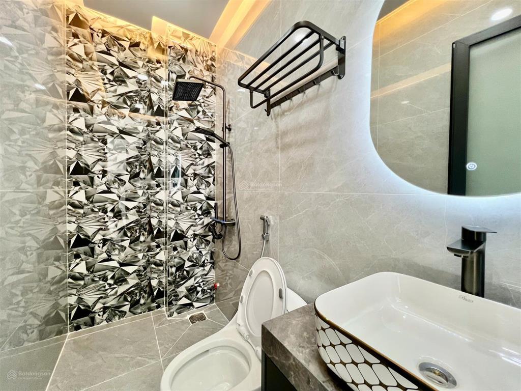 Bán nhà riêng tại lê văn quới, 50m2, giá cực chất, đường trước nhà 7m  cách mặt tiền lvq 50m