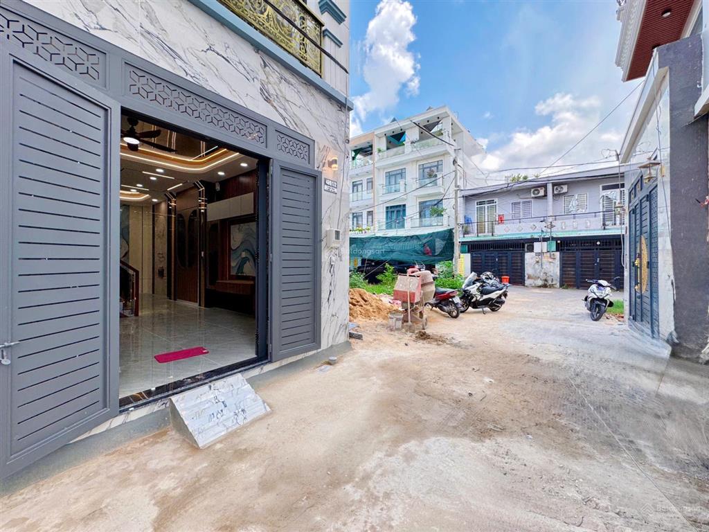 Bán nhà riêng tại bình thành, 51m2 (4,8m x 10,2m), 4pn, 5wc, 3 tầng, nguyễn thị tú và ngã tư gò mây