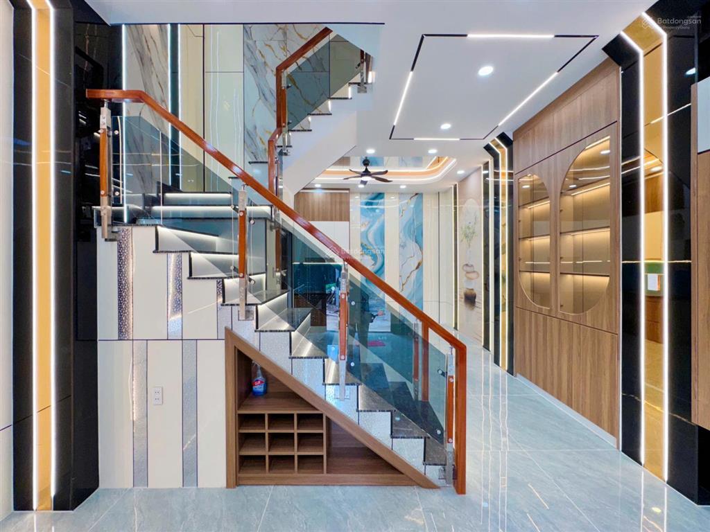 Bán nhà riêng tại bình thành, 51m2 (4,8m x 10,2m), 4pn, 5wc, 3 tầng, nguyễn thị tú và ngã tư gò mây