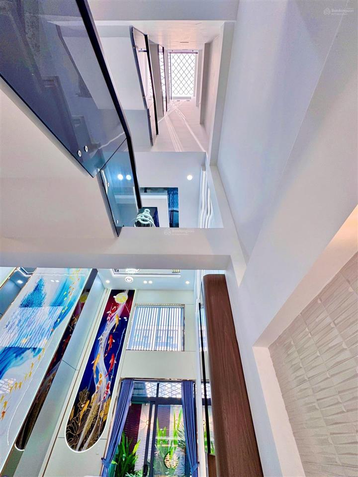 Nhà phố có ô chờ thang máy, giáp trục đường tân kỳ tân quý, 4m x 18m (4pn), đường nhựa 8m thông