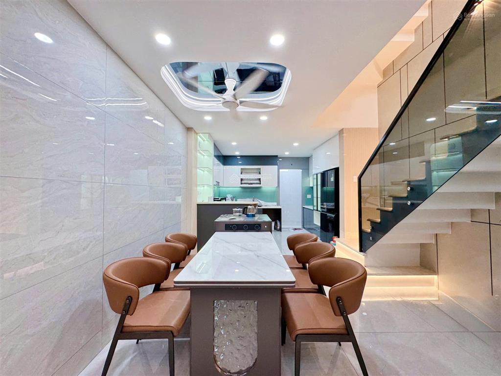 Khu đồng bộ trục đường lê văn quới thông ra hương lộ 2  52m2  đường nhựa 7m  vị trí trung tâm