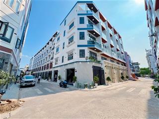 Góc hai mặt tiền thoáng mát, vị trí kinh doanh, mở quán cafe, nội khu an ninh + dân trí  đường 8m