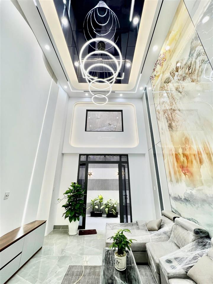 Nhà hiện đại nằm giáp tttm aeon tân phú  có ô chừa thang máy, full nội thất (4m x 15m)