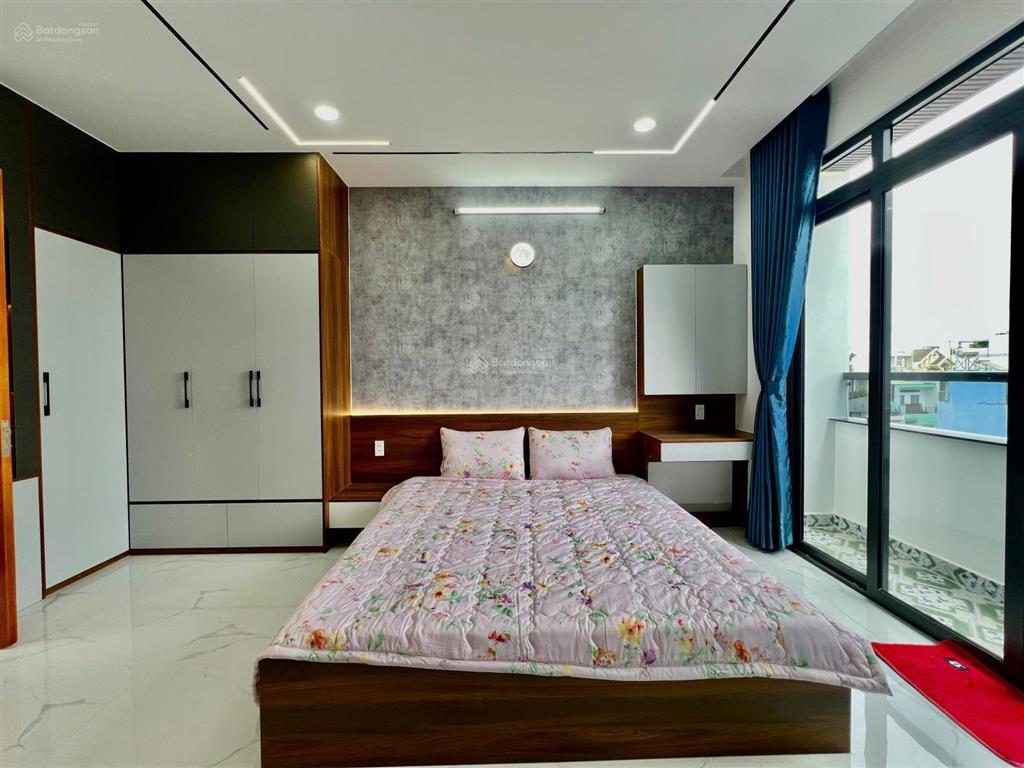 Nhà hiện đại nằm giáp tttm aeon tân phú  có ô chừa thang máy, full nội thất (4m x 15m)