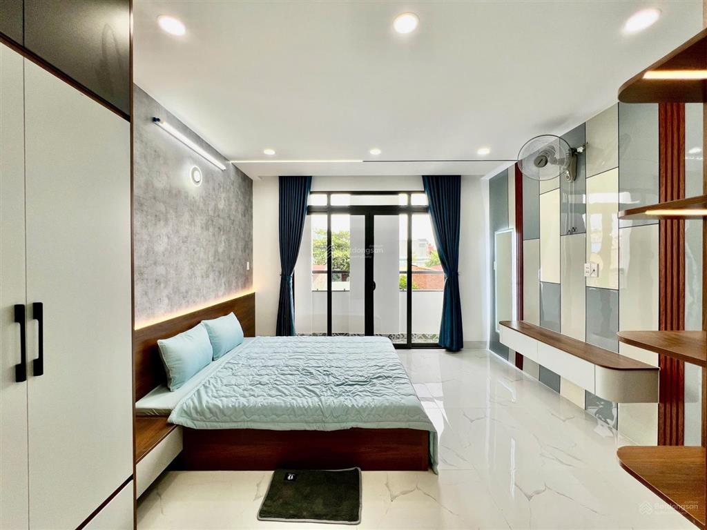 Nhà hiện đại nằm giáp tttm aeon tân phú  có ô chừa thang máy, full nội thất (4m x 15m)