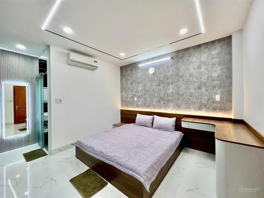 Nhà hiện đại nằm giáp tttm aeon tân phú  có ô chừa thang máy, full nội thất (4m x 15m)