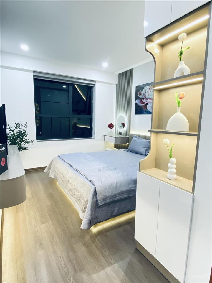 Chính chủ bán căn hộ 2pn, chỉ 5,5 tỷ, 83m2, nội thất mới đẹp 100%, goldmark city