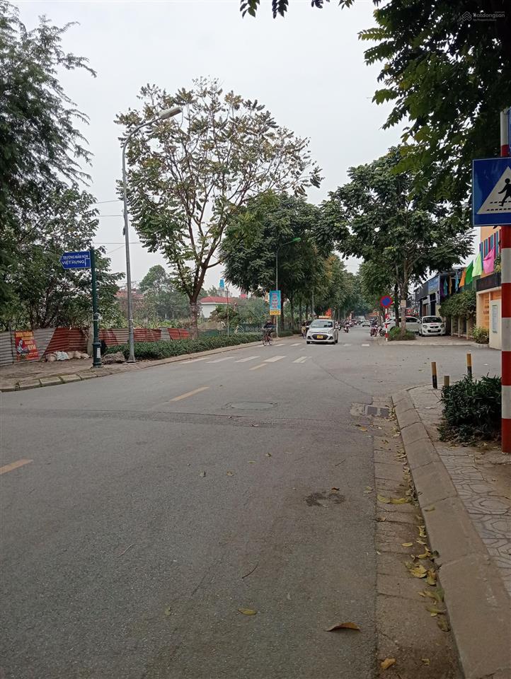 Ô tô thông, chạy vòng quanh, bán đất việt hưng 94m, hơn 17 tỷ. em thủy 0987 883 ***