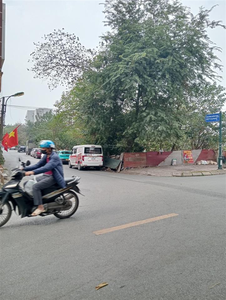 Ô tô thông, chạy vòng quanh, bán đất việt hưng 94m, hơn 17 tỷ. em thủy 0987 883 ***