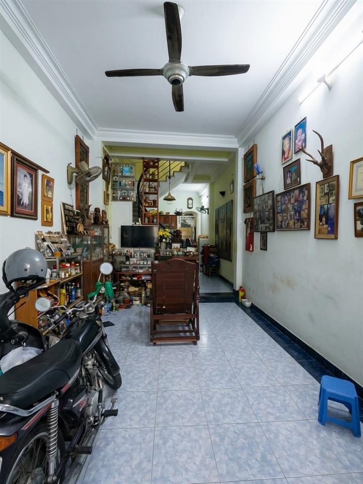 [D2481] Nhà 3 tầng sàn BTCT sát ĐH Văn Lang, giảm sâu còn 12.x tỷ