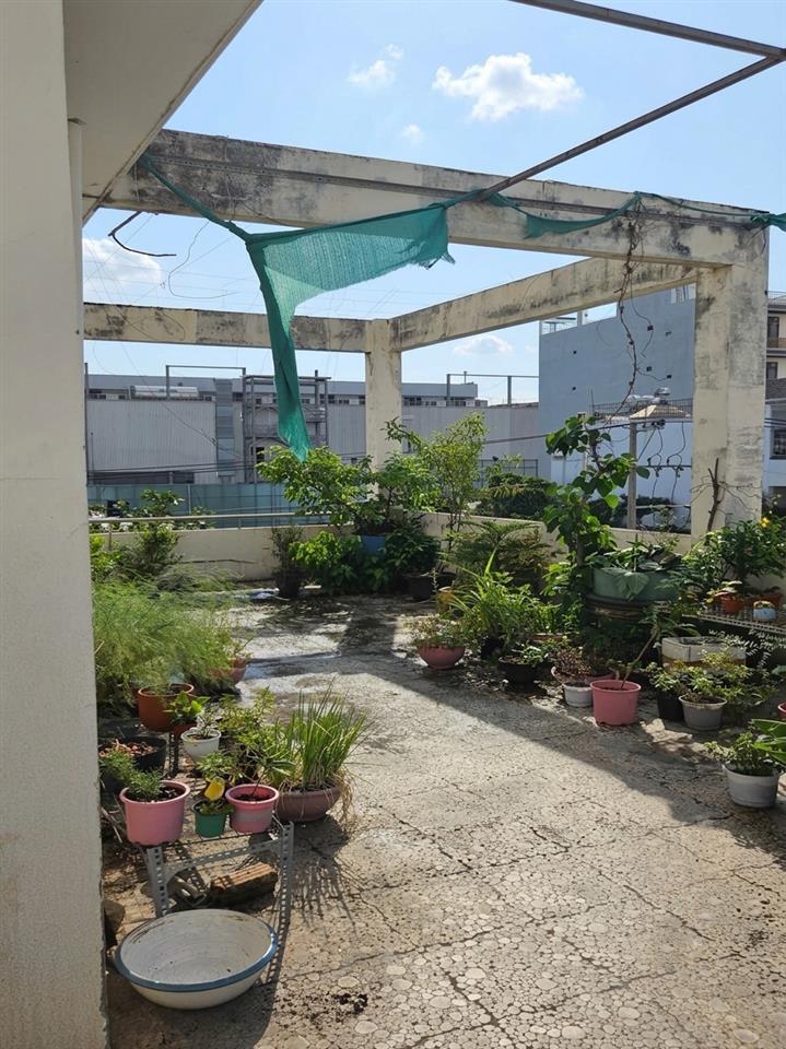 [D2577*] Biệt thự lô góc 586m2 sân vườn đẳng cấp, sát Gigamall Phạm Văn Đồng, giá 8x tỷ!