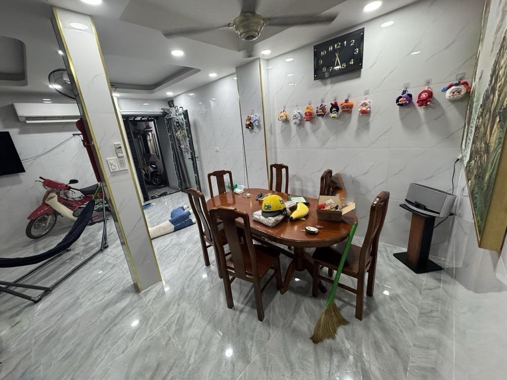 D2843* gần Ngã 6 Gò Vấp Nhà Mới Ở Ngay Ngang 5.5m Giá 4.x Tỷ