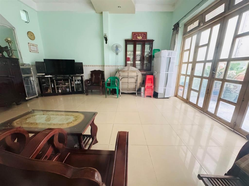 D2967* NHÀ 4T vuông A4 200M2 THỐNG NHẤT - GIÁ 12.X TỶ