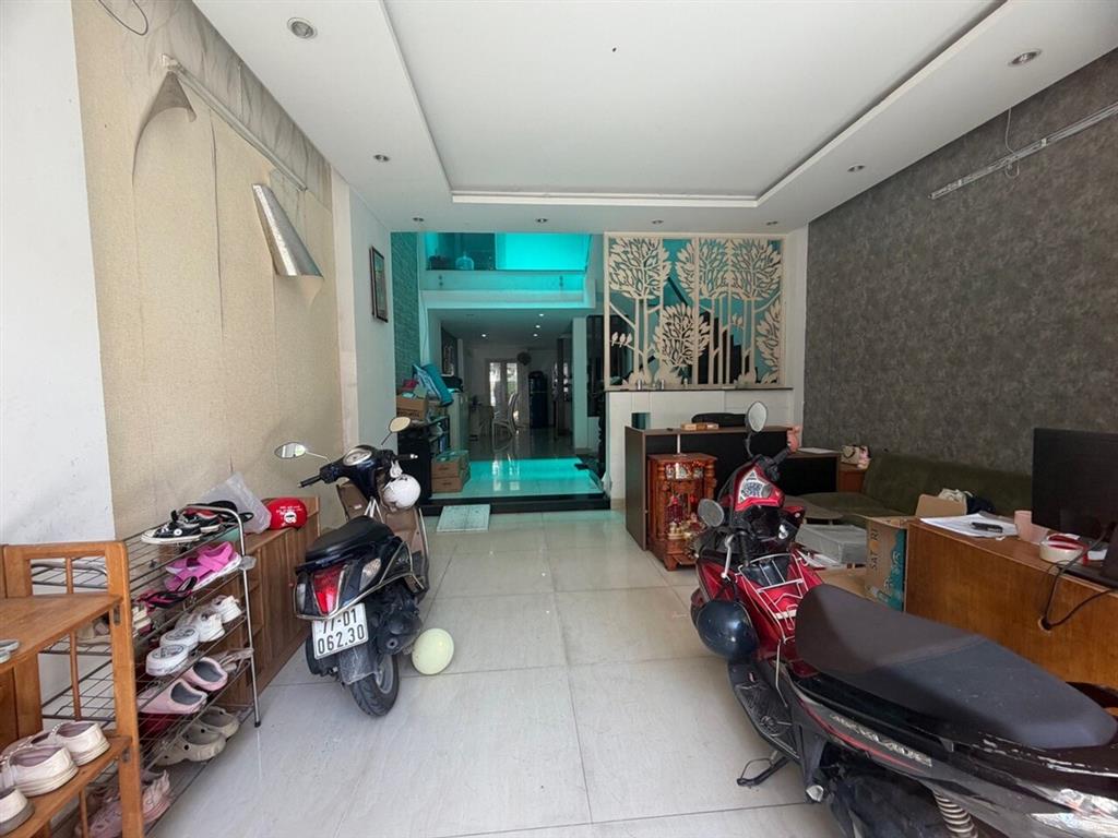 D3027  Nhà 3T M.Tiền Hẻm xe hơi 5m Lê Đức Thọ, Giá 9.x Tỷ