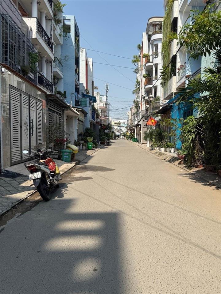 D3039* Nhà vuông vức Ngang 5.5m HXH Thông gần Chợ Thạch Đà, 8.x Tỷ