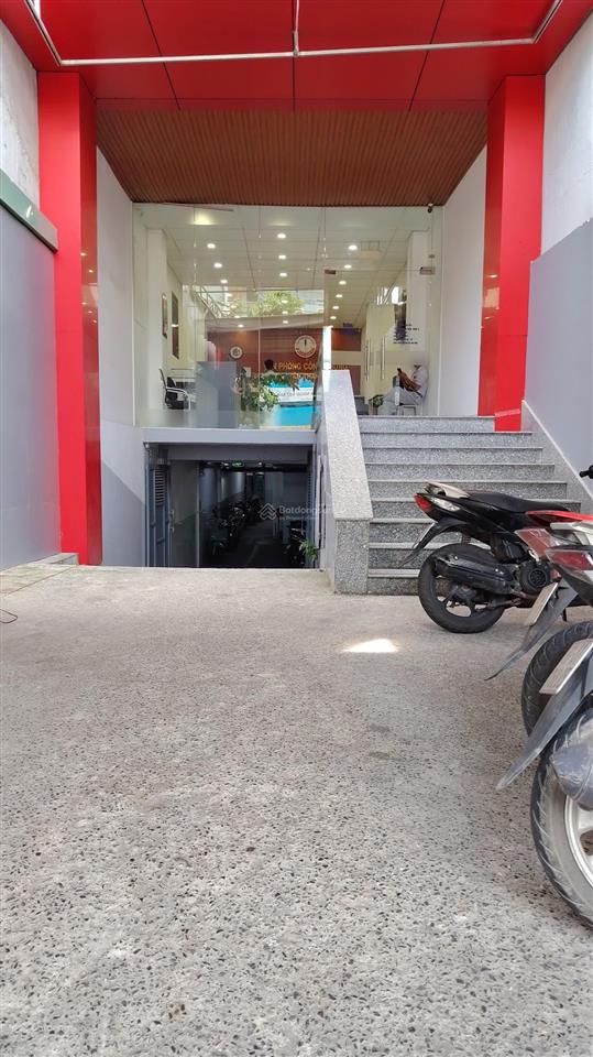 Cho thuê tòa nhà 1000m², 1 hầm, 6 tầng, thang máy, hệ thống pccc đạt tiêu chuẩn